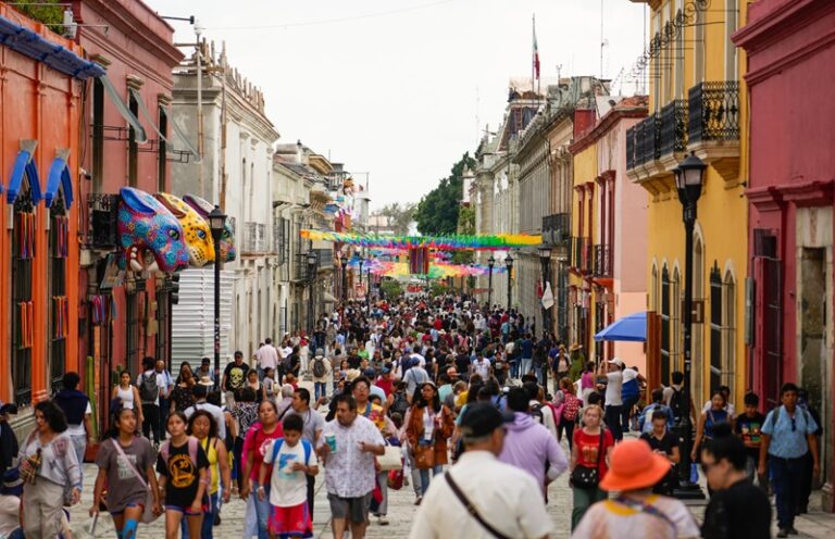 Destaca ciudad de Oaxaca en preferencia y satisfacción de turistas nacionales y extranjeros (2)